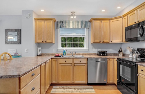 Bridgton House | Lakefront haven near Shawnee-central location-25 mi. to N.Conway
