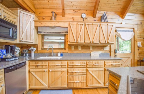 Ten Mile House | Lakefront Haven on Watts Bar
