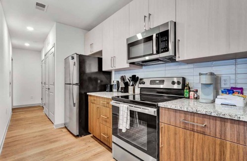 Clemson Apartment | Lakefront Haven with Pool – 5 Minutes to College Avenue!