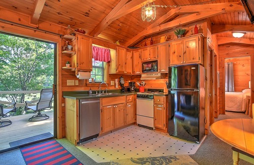 Butler Cabin | LAKEFRONT HEAVEN. PRIVATE AND SECLUDED. LAKEFRONT