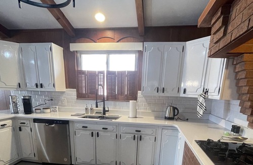 Drayton Plains Apartment | Lakefront House on Loon Lake in Waterford