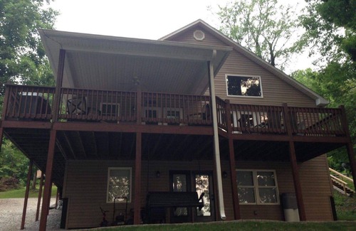 Mammoth Cave House | Lakefront home near Mammoth Cave