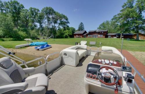 Brainerd House | Lakefront Home on 17 Acres 9 Mi to Dtwn Brainerd!