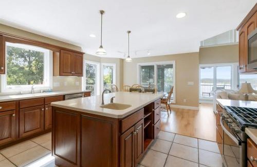 Cadiz House | Lakefront - Home Theater, Pool Table