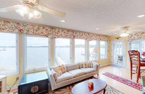 Leesville House | Lakefront Home w/ Dock, High-Speed WiFi, Lake View, Central AC, and Washer/Dryer