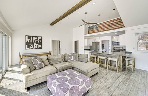 Sister Lakes House | Lakefront Home w/Boat Dock in Benton Harbor!