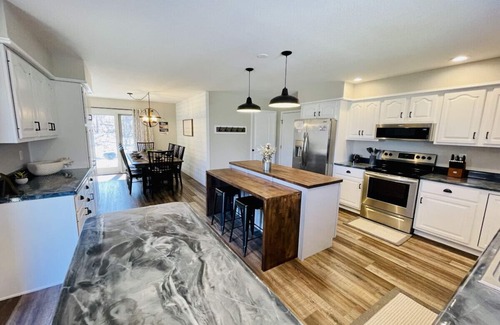 Gilbertsville House | Lakefront Home w/Beautiful View of KY Lake
