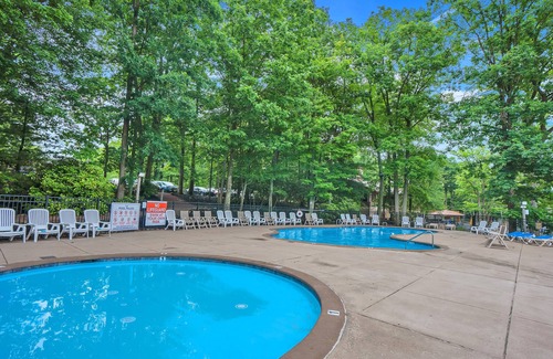 Lake Harmony House | Lakefront home with private deck, on-site pool, tennis & volleyball court