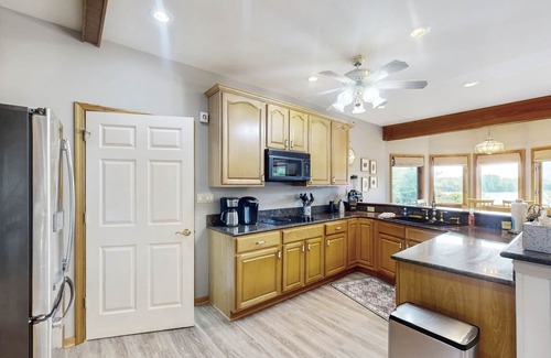 Livingston House | Lakefront home with Fiber Wifi, dock, private swim area & water toys - dog OK