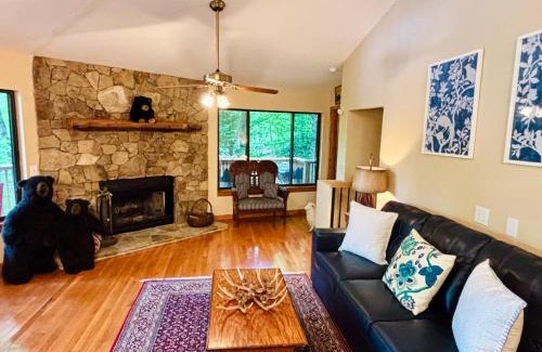 Cullowhee House | Lakefront Home with Private Dock on Lake Glenville
