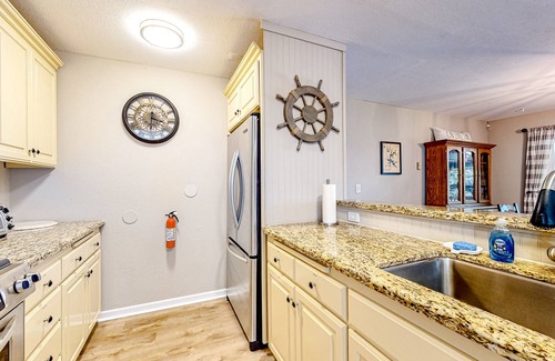Lakeside House | Lakefront home with water views & direct dunes access