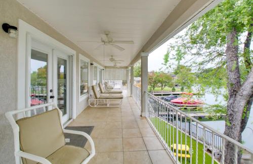 Hot Springs Apartment | Lakefront Hot Springs Condo with Private Boat Slip!