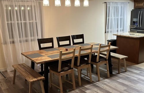 East Stroudsburg House | Lakefront house in the Pocono Stroudsburg Bushkill