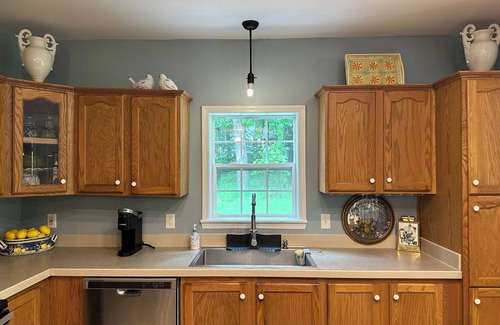 Kabletown House | Lakefront House w/Modern Comforts!