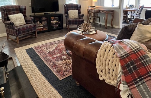 Becket Cottage | Lakefront in the Berkshires