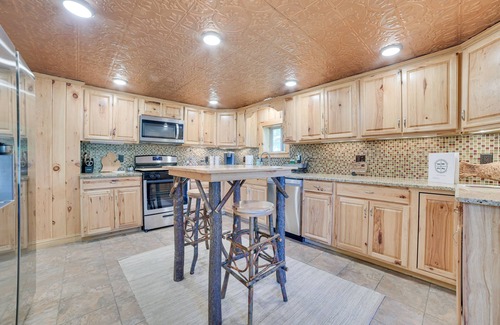 Kalkaska Cottage | Lakefront Kalkaska Cottage w/Fire Pit!