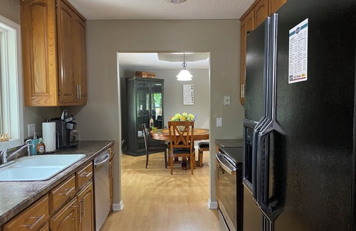 Hot Springs Village House | Lakefront living at its best - a guest favorite!