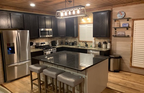 Guntersville House | Lakefront Lifestyle you've been dreaming of awaits in this waterfront community.