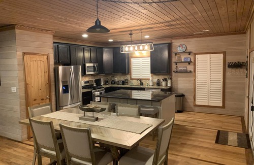 Guntersville House | Lakefront Lifestyle you've been dreaming of awaits in this waterfront community.