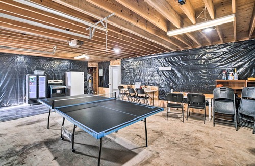 West Livingston House | Lakefront Livingston Vibes