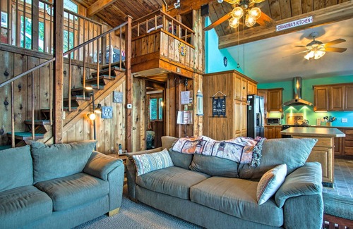Montague Cottage | Lakefront Montague Cottage w/Deck & Beach!