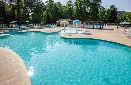 Lake Lure House | Lakefront Mountain View Golf Villa in Rumbling Bald Resort, Lake Lure