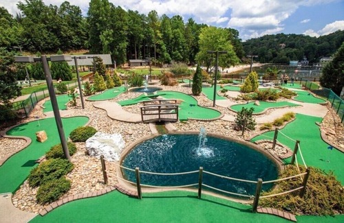Lake Lure House | Lakefront Mountain View Golf Villa in Rumbling Bald Resort, Lake Lure