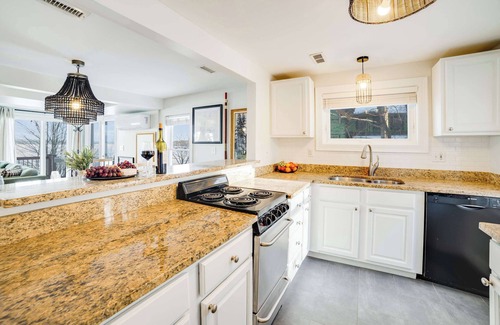 Gilford House | Lakefront, Mtn Views, Game Room, Hot Tub & More!