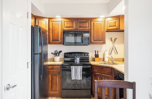 Kimberling City Condo | Lakefront Oasis – Amazing Views!
