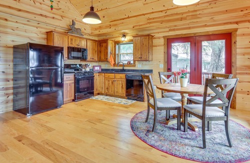 Nashport House | Lakefront Ohio Home - Dock Space, Fire Pit & Grill