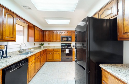 Bella Vista House | Lakefront paradise with amazing views, private dock, washer/dryer, & central AC