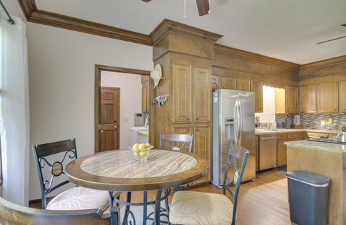 Leesville House | Lakefront Paradise with Private Deck & Kayaks!