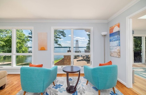Henrico House | Lakefront, Pet Friendly, Deck, Fire Pit, Kayak