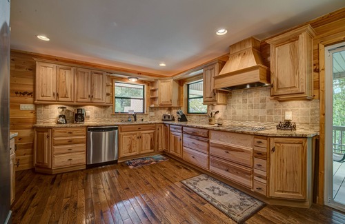 Blairsville House | LAKEFRONT, PONTOON BOAT, HOT TUB, FIREPIT, Fireplace . Wide lake Mountain View
