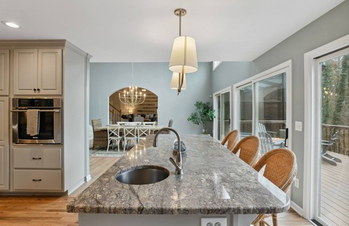 Dawsonville House | Lakefront, Private Dock, Heated Pool, Hot Tub, Kayaks, GameRoom, Dahlonega 25min