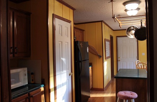 Townville Cottage | Lakefront Property Getaway With Dock And Ramp, Near Clemson