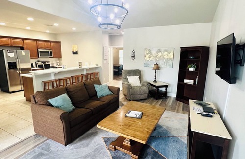 Grove House | Lakefront Resort Townhome with Swimming Pool and Boat Slips On Site