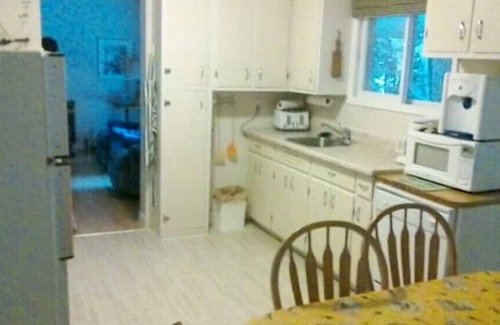 South Bruce Peninsula Cottage | Lakefront Retreat