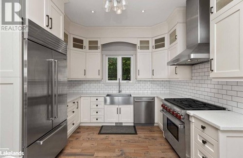 Seguin Cottage | Lakefront Retreat on Lake Joesph