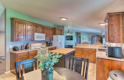 Graford House | Lakefront Retreat w/Pier, Bar Hut & Fireplace!