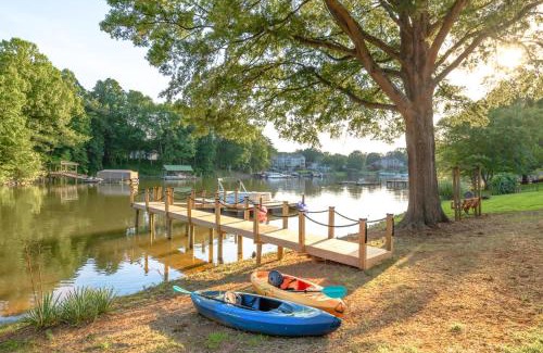 Mount Mourne House | Lakefront Retreat with Dock and Pool