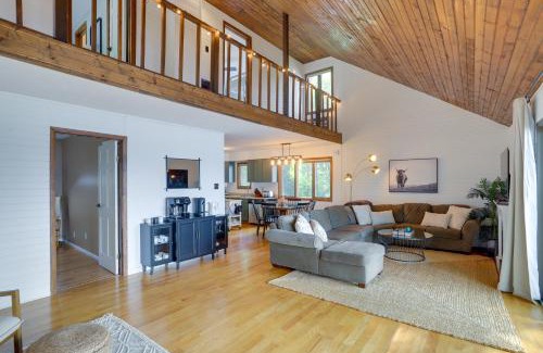 Sister Lakes House | Lakefront Sister Lakes Vacation Rental with Dock!