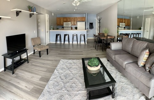 Osage Beach Condo | Lakefront Stay in Margaritaville Cove. Perfect for Fun & Relaxation!