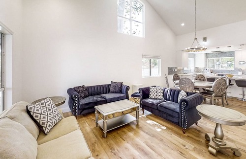 Telogia House | Lakefront stunner with large screened-in porch