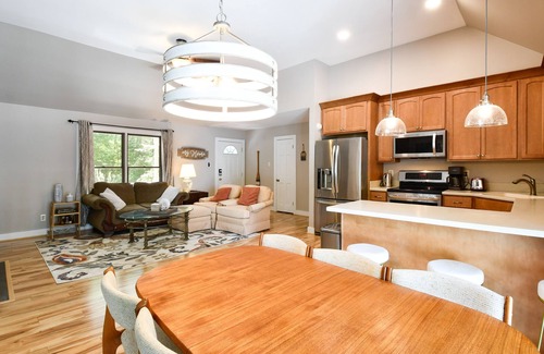 Mineral House | Lakefront Sunset Lagoon w/Dock New Listing