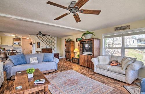 Emerald Beach House | Lakefront Table Rock Getaway with Private Swim Dock!