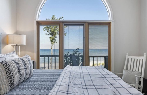 Charlevoix House | Lakefront Townhome close to Charlevoix & Bay Harbor