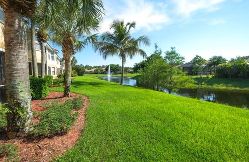 Estero House | Lakefront townhome near beach in Southwest Florida