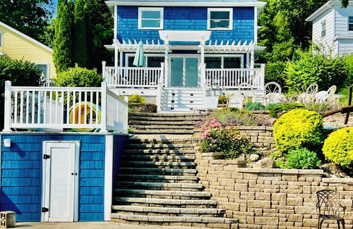Edwardsburg House | Lakefront Vacation Home on Eagle Lake