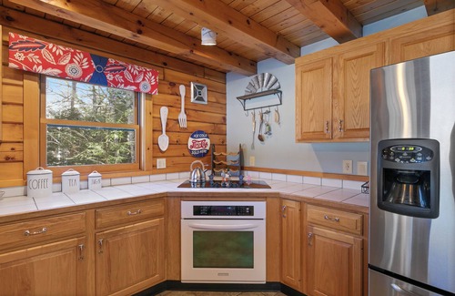 Sanbornton House | Lakefront w/Private Beach - Luxury Log House!